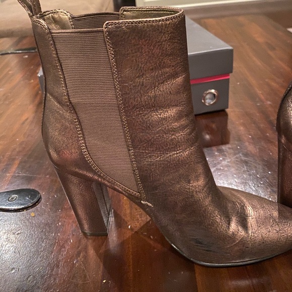 Shoes - Picture 8 of 8